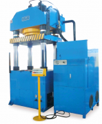 如何挑選冷擠壓成型油壓機(jī)？