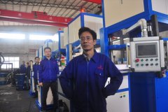 油壓機(jī)可移式氣動通用機(jī)械手