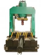 油壓機機械手工作原理