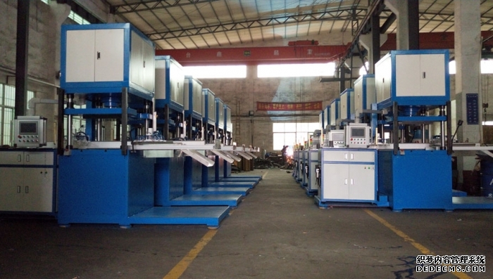 四柱式四柱油壓機(jī)采用氣液復(fù)合調(diào)速回路